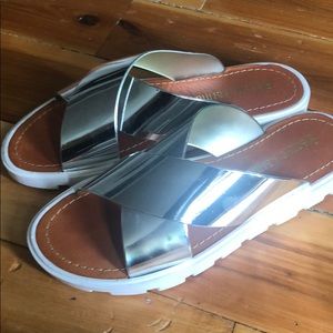 Electric karma metallic silver sandals